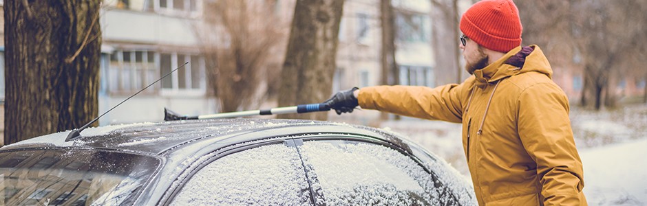 Pourquoi s'embêter à déneiger le toit de sa voiture